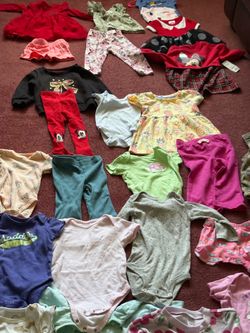 Infant girls 6 to 12 months