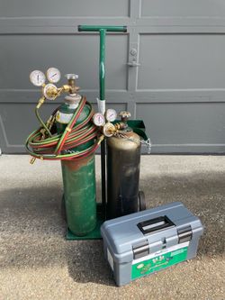 Oxyacetylene welding - cutting torch