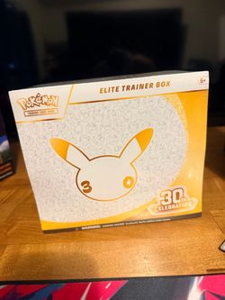 Pokémon TCG 30th Celebration Elite Trainer Box