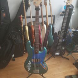 Jazz Bass Guitar 