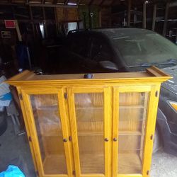 Light Brown Cabinet/Hutch *PRSTINE CONDITION*