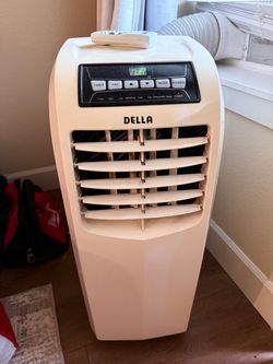 Della Portable Air Conditioner with Remote