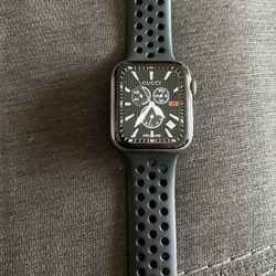 Apple Watch Series 5