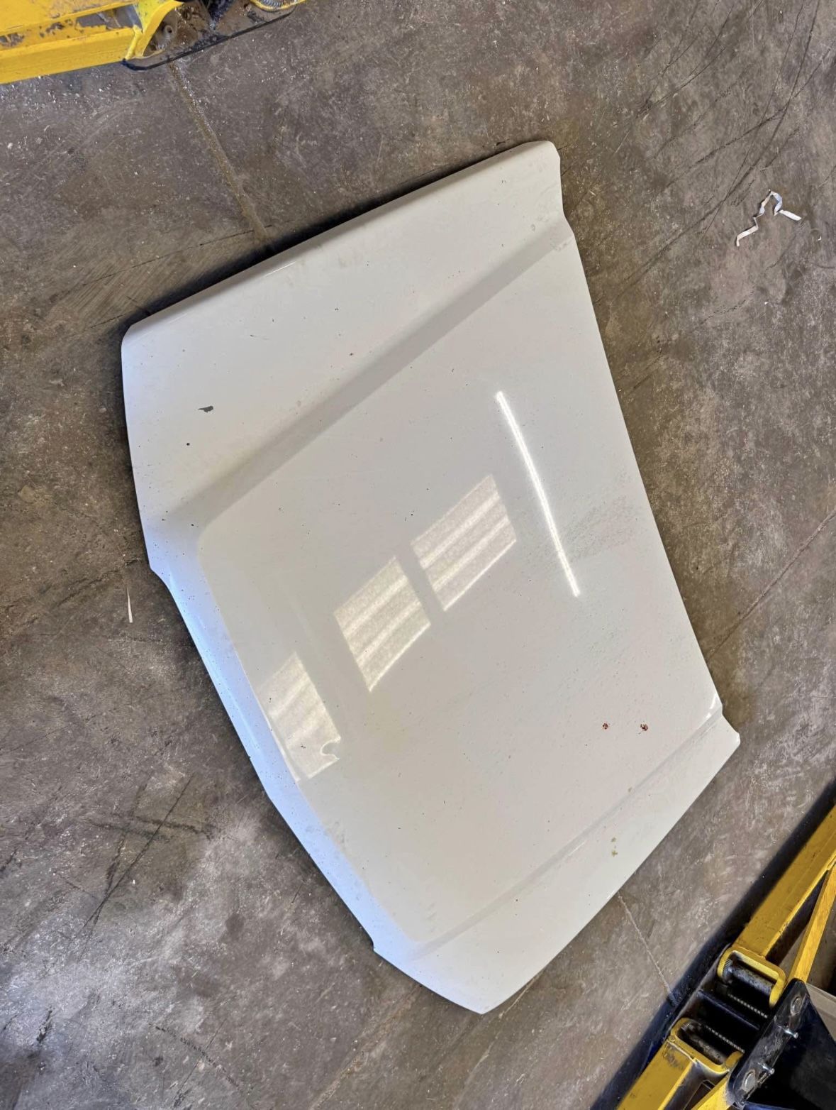 99-07 Chevy Silverado Hood