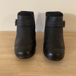 Ladies Black Leather Boots 