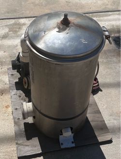 Small pool / spa pump and filter