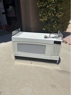 FREE Microwave Cabinet Mount