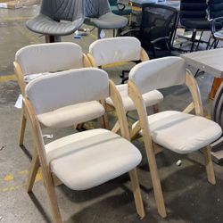 4-Pack Folding Chairs with Cushion