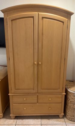 Ethan Allen Armoire