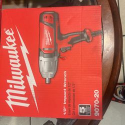 Milwaukee Impact Wrench