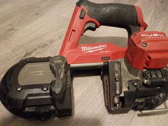 Milwaukee M12 Sub-Compact Portable Band Saw.