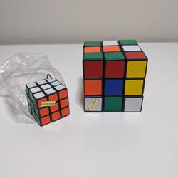 VINTAGE - THE ORIGINAL RUBIK’S  CUBE AND NEW MINI Rubik's Keychain O21642