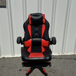 Red/Black Gaming Chair With head Pillow