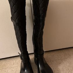 Rouge Rain and Snow Boots (Black, size 7.5)