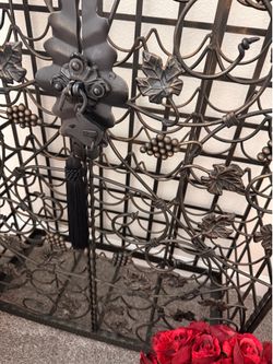 Iron wine holder