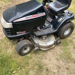 Craftsman DYT4000 Riding Lawn Mower