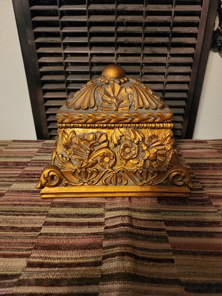 HOME INTERIOR ALAJERO