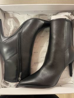 GUESS Women’s Boots 10M