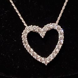 925 SILVER CHAIN AND PENDANT WITH CZ STONES 