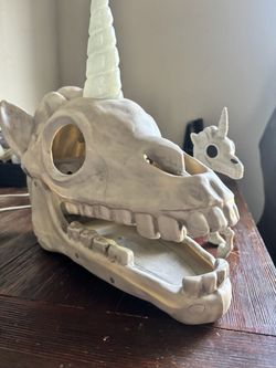 Unicorn Skull Decorative Sculpture