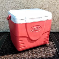 Coleman 9-QT Cooler Model: 6209 Red & White - Made in U.S.A.  • Coolers, Lunch Box, Ice Box, Camping Drinks Foods,  Small Coolers,  Sporting Goods, Hi