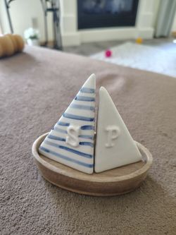 Cute Sailboat Salt & Pepper Shakers on Wooden Base