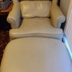 *REDUCED-MUST SELL*Beautiful Beige Leather Lounge Chair w/ Ottoman