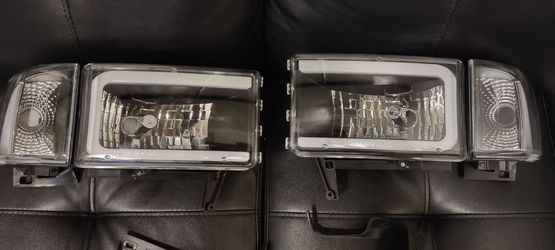 94-02 Dodge Ram 15 25 3500 Headlights NEW!!!