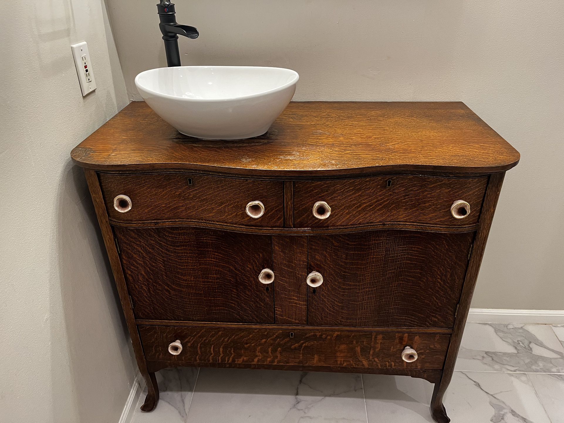 Antique Vanity With Vessel Sink