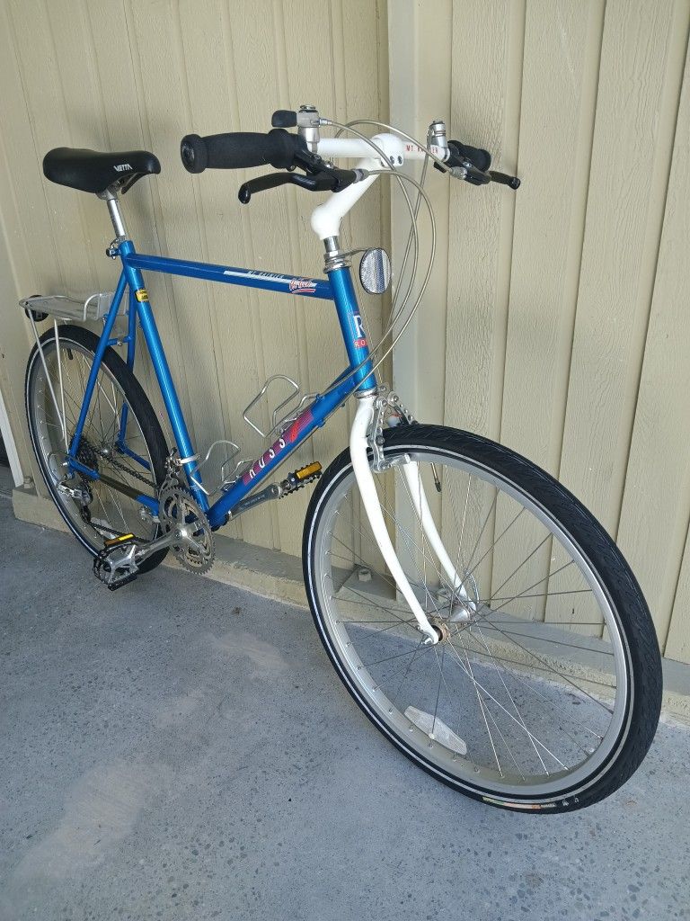86' Ross Mt Rainier Hi Tech - 23" (Large)