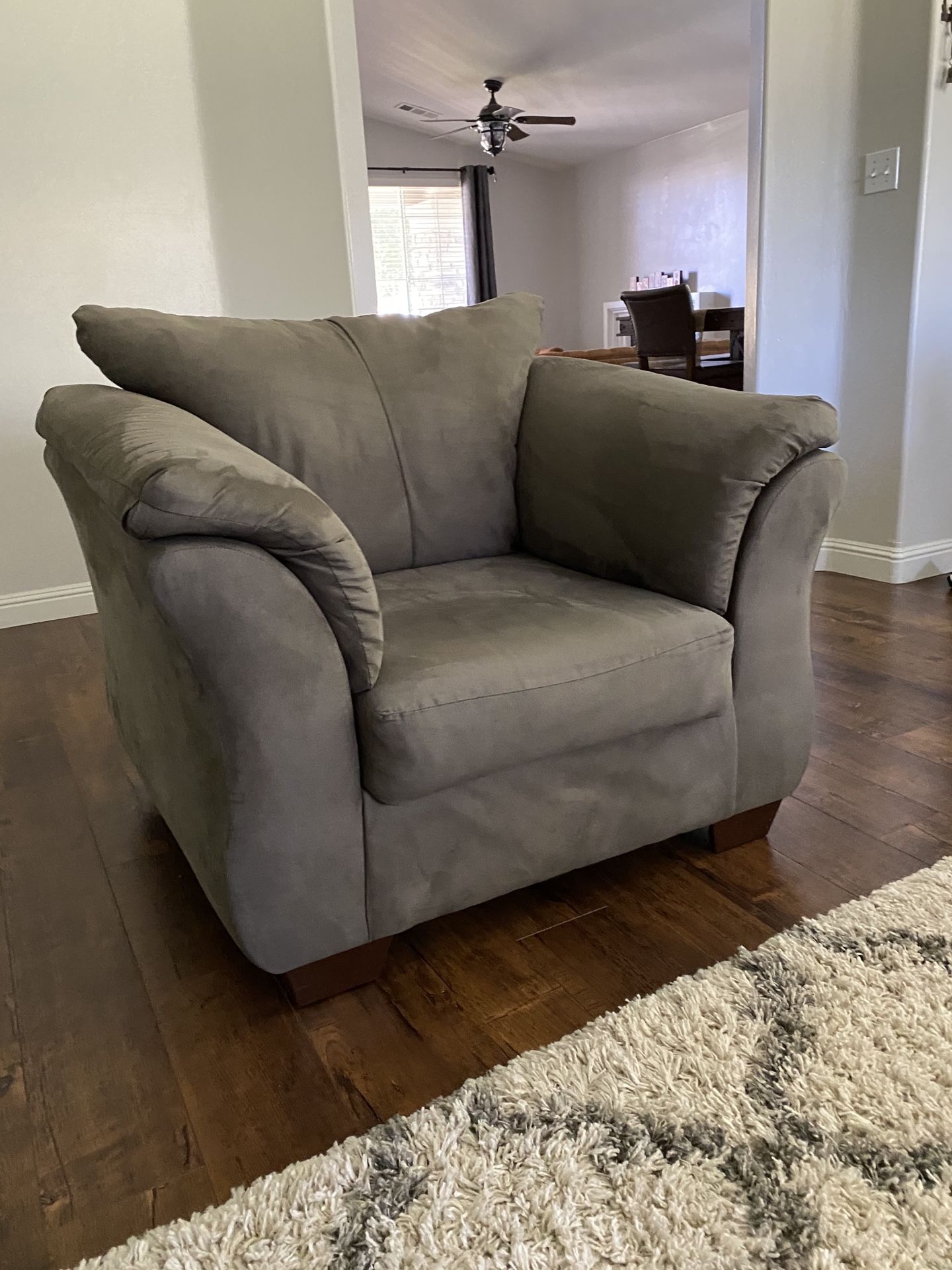 Gray accent chair-Oversize chair