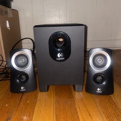 Logitech Z313 Computer Speakers 