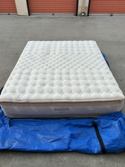 Saatva Rx, King Mattress, Like New, Perfect Condition
