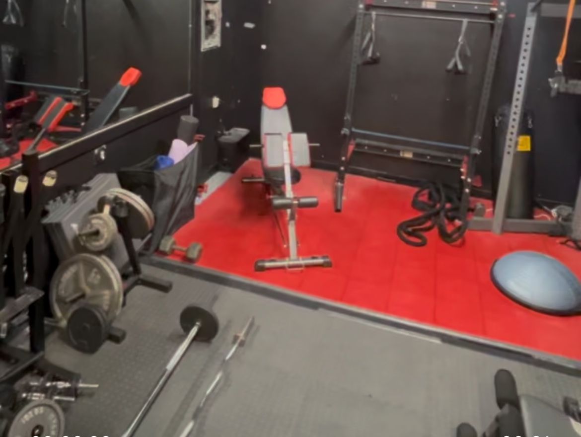 COMPLETE HOME GYM EQUIPMENT