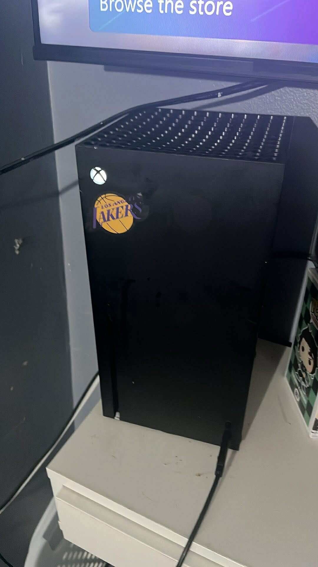 Xbox One Series X / Samsung Flat Tv /lots Of Games 