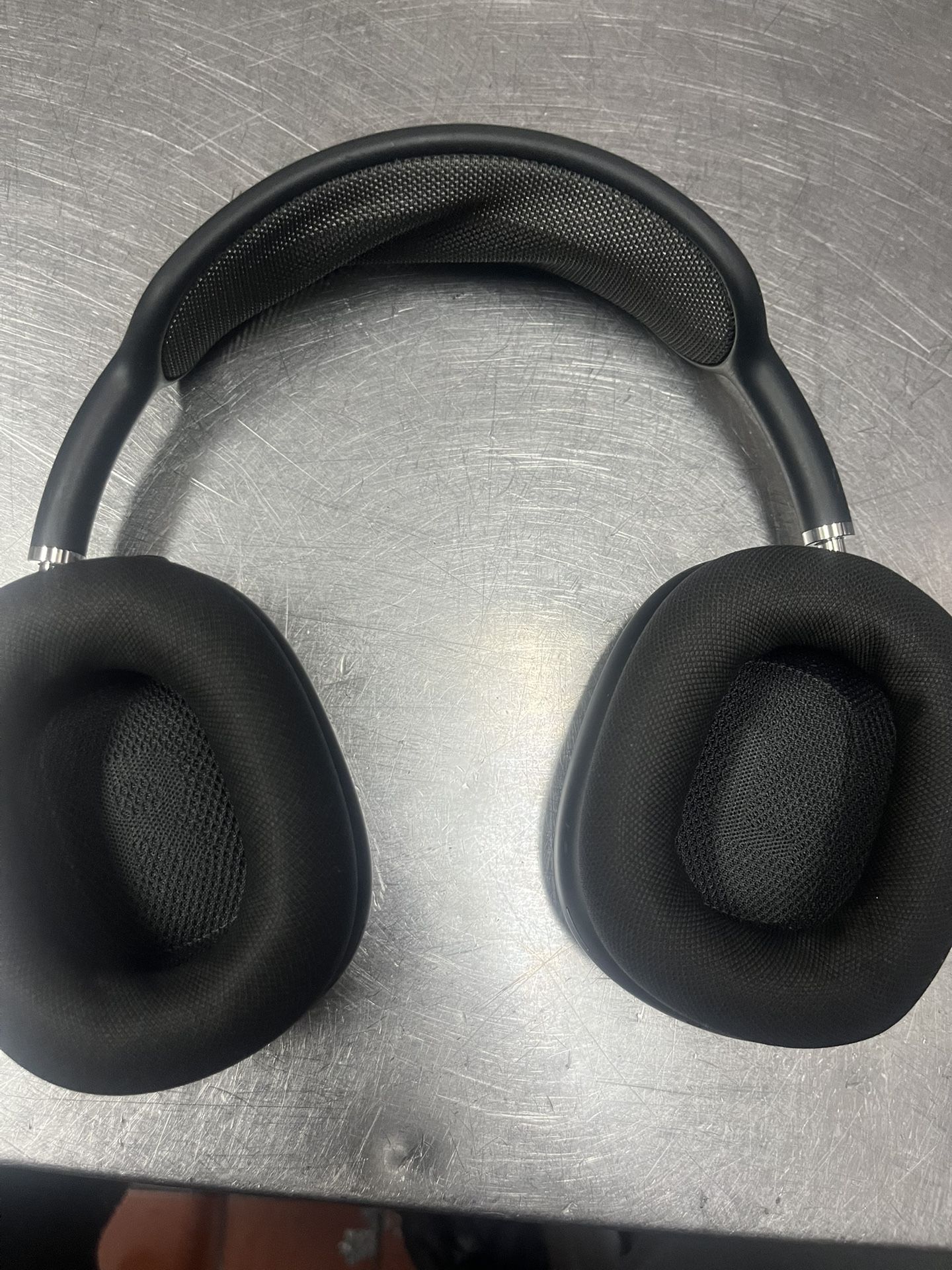 AirPods Max With noise, cancellation