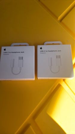 Apple usb-c to headphone jack