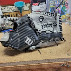 Wilson A360 13" Slowpitch Softball Glove - Carbon Fiber Style