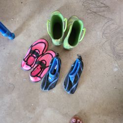 Water Shoes And Rainboots Pink Soze 12/13 Blue 9/10 