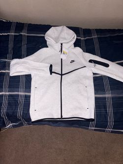 Nike Tech (White)