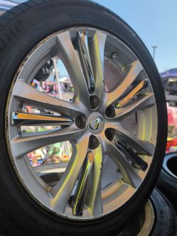 18 inch Lexus Toyota Camry  Toyota van sienna  5 on 4.5 bolt pattern  rav 4