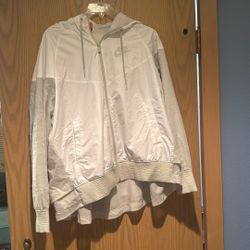 Nike White Windbreaker/Raincoat Size Medium