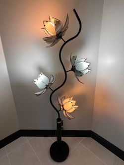 Black Lotus 4 Blossoms Floor Lamp