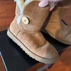 Ugg Women Bailey Button Boots