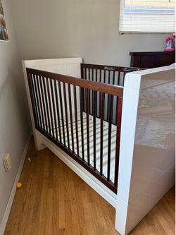 Maclaren crib