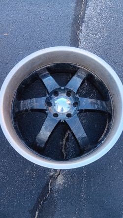 Boss 24 inch 6 lug rims only 3