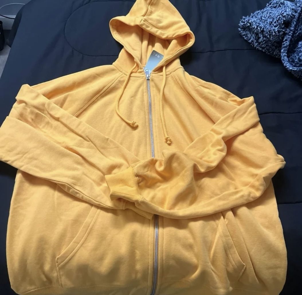 yellow h&m hoodie