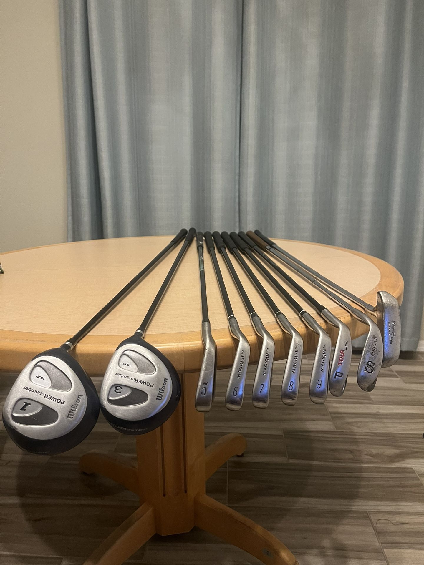Men’s Golf Clubs Set With A Golf Bag