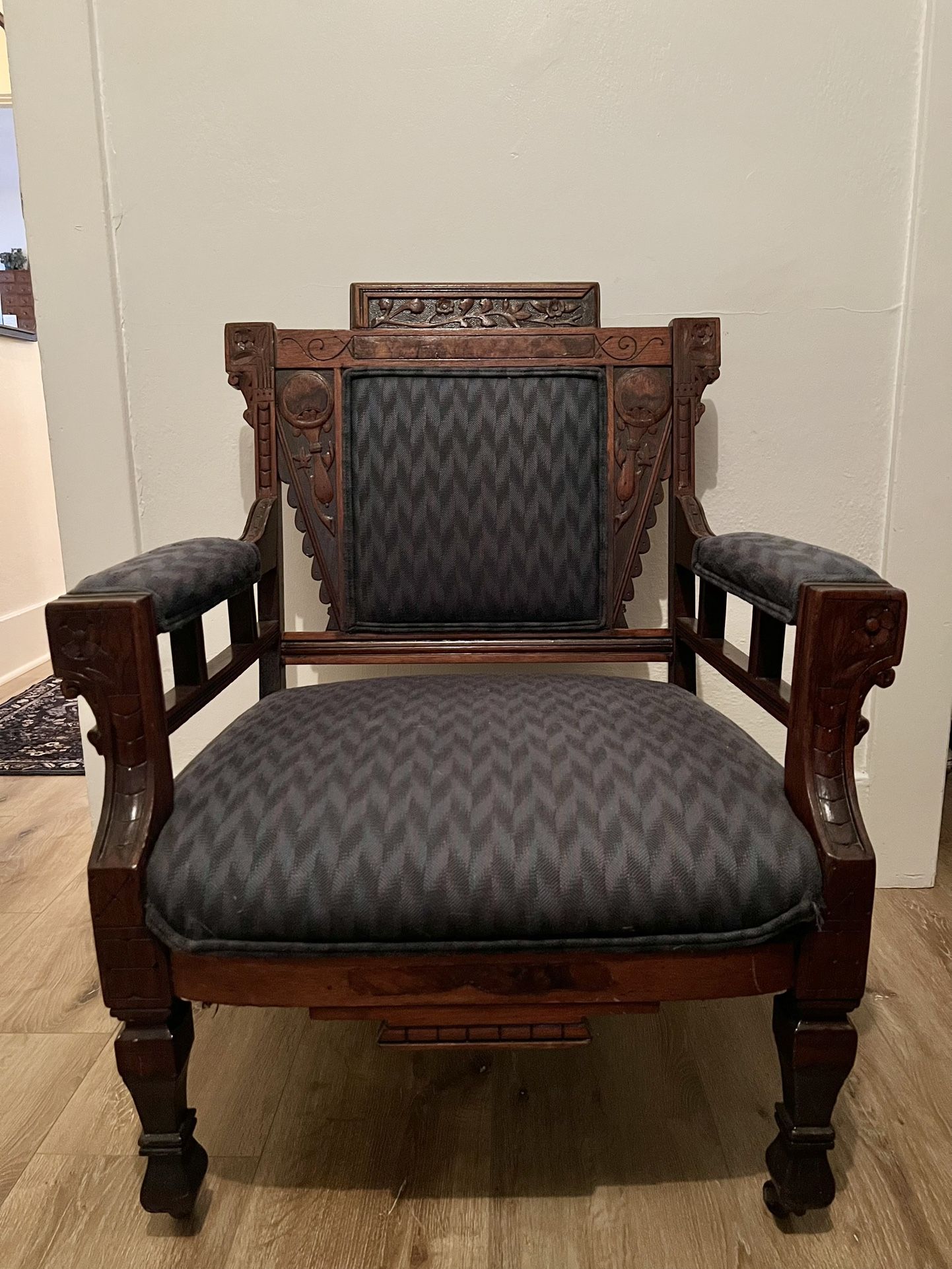 Antique Victorian Late 19th Century Eastlake Chair