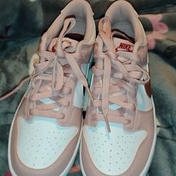 Nike Dunk Low Pink Velvet 